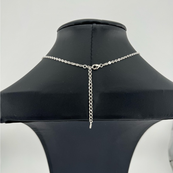 Moissanite Round Diamond Sterling Silver 925 Necklace Dolphin love - Picture 4 of 8